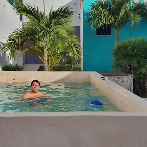 Xiinbal Bed and breakfast